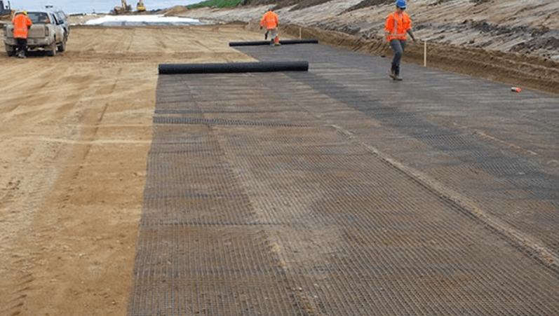 How Geogrid for Concrete Applications Improves Foundation Performance